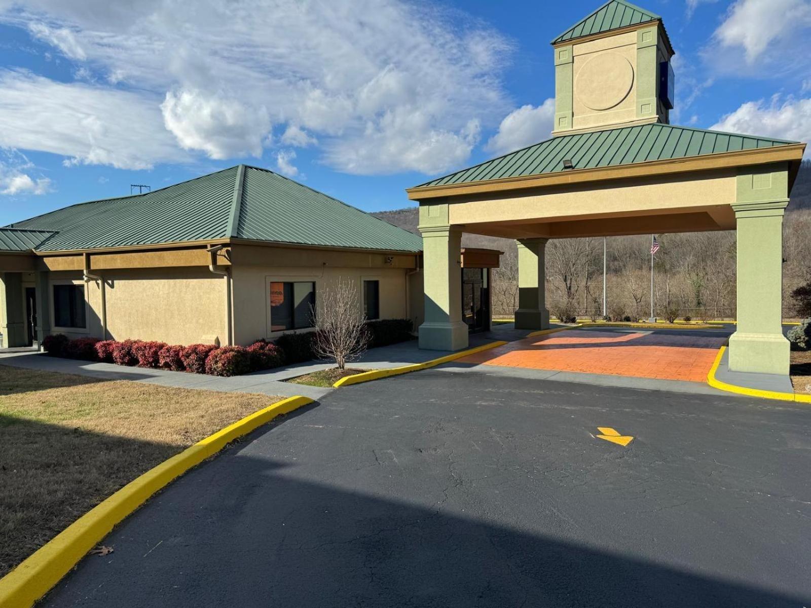 Quality Inn Harriman Bagian luar foto